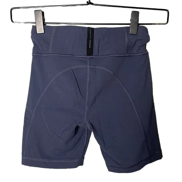 Athleta Girl Explore Shorts Size M/8-10 Grey Defy Expectations Bike Shorts - Picture 4 of 4